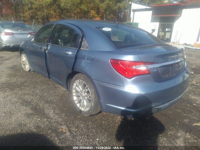 Chrysler 200 2011 1C3BC2FG4BN571680 Image 3