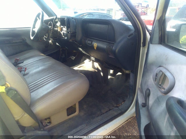 GMC SIERRA 1500 1998 1GTEC14W6WZ537526 Image 6
