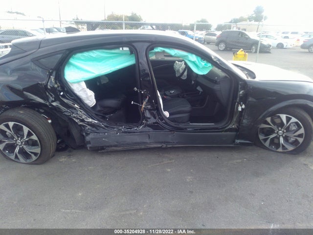 2022 Ford Mustang, VIN: 3FMTK3SU8NMA39928