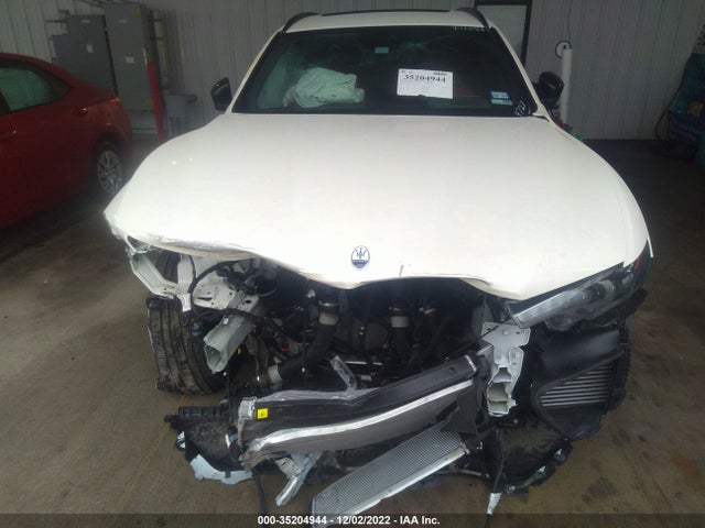 ZN661XUA3NX384727 Maserati Levante Gt