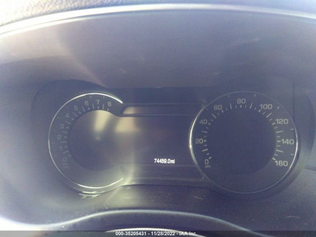 5LMCJ1C9XGUJ32009 Lincoln Mkc Premier