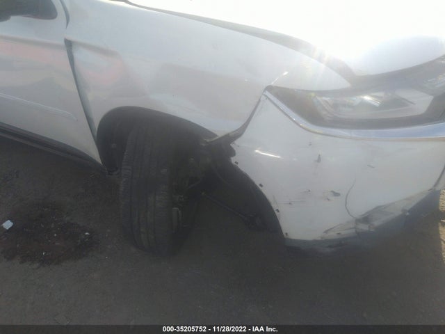 JA4AD3A3XJZ050995 Mitsubishi Outlander Se/sel/le
