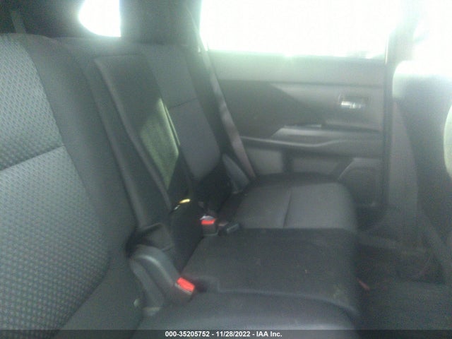 JA4AD3A3XJZ050995 Mitsubishi Outlander Se/sel/le