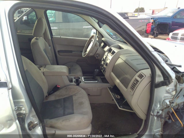 2008 FORD ESCAPE XLT VIN: 1FMCU03118KE01462