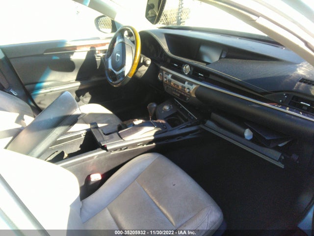 JTHBK1GG5E2104621 Lexus ES 350