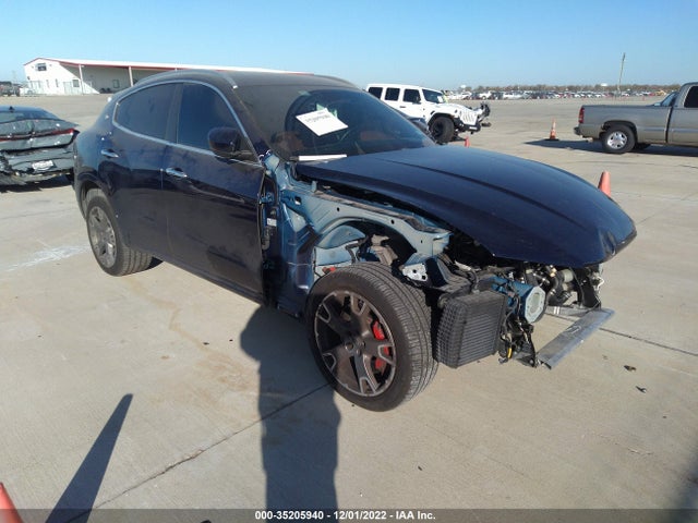 2017 Maserati Levante, VIN: ZN661YUS0HX239387