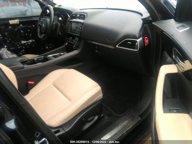 Jaguar F-pace 35t Premium 2017 SADCJ2BV0HA893036 Image 7