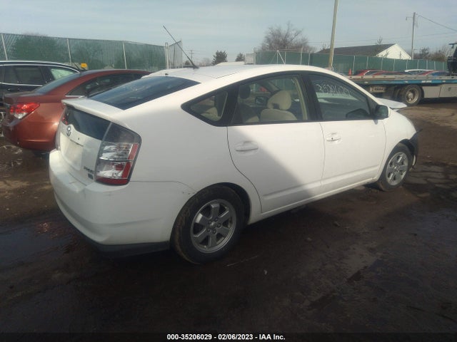 2005 TOYOTA PRIUS VIN: JTDKB20U353049068