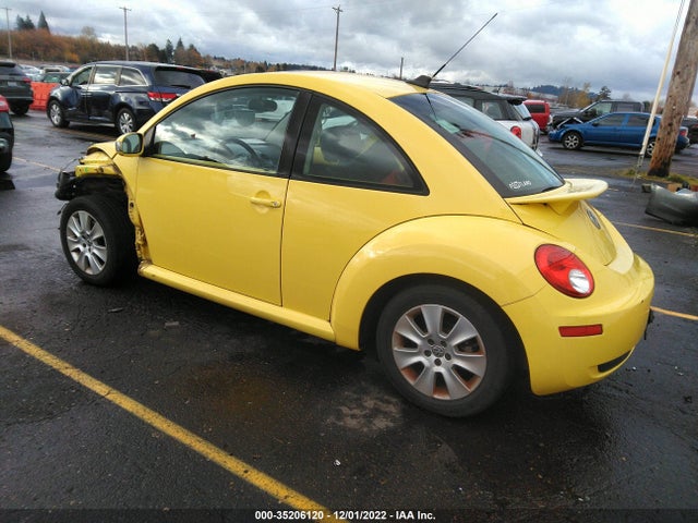 2010 VOLKSWAGEN NEW BEETLE COUPE VIN: 3VWRG3AG7AM012447