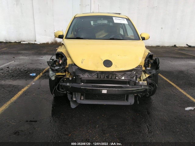 2010 VOLKSWAGEN NEW BEETLE COUPE VIN: 3VWRG3AG7AM012447