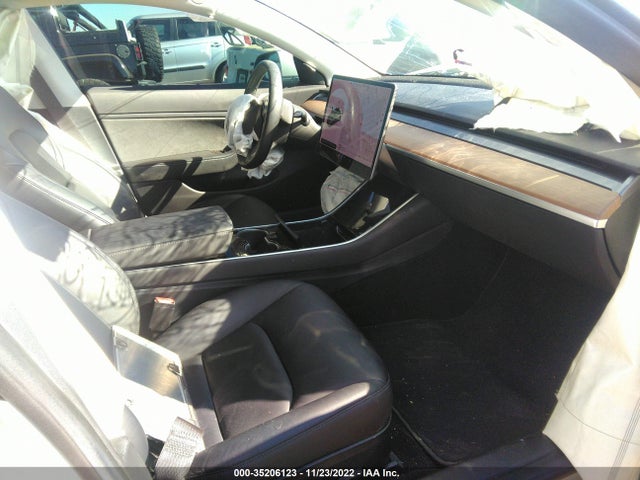 Tesla MODEL 3 2018 5YJ3E1EA7JF060897 Image 5
