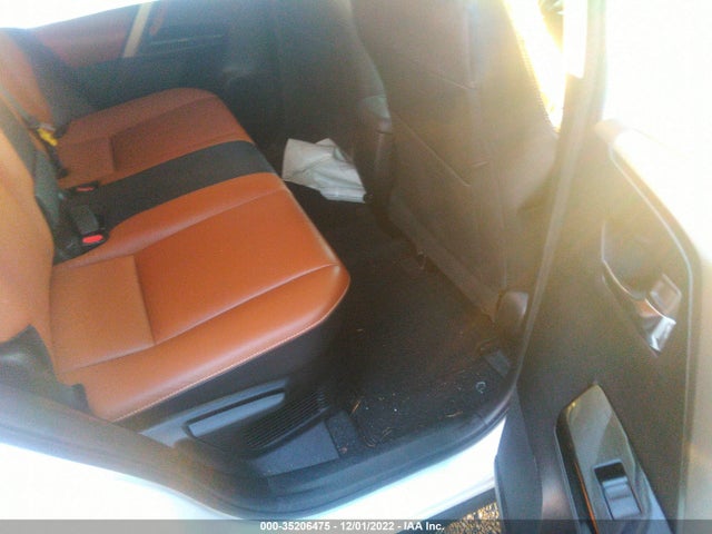 2016 Toyota RAV4, VIN: JTMDJREV0GD037057