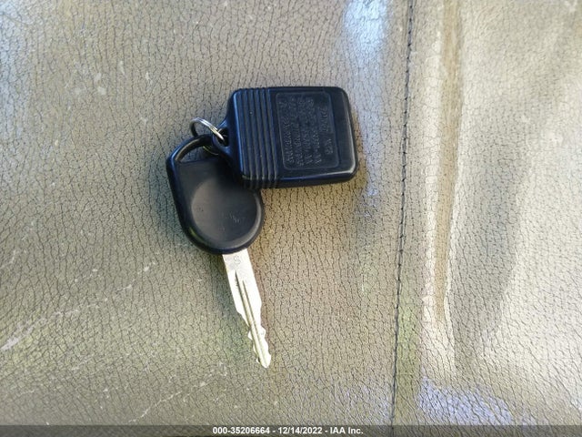 2008 FORD MUSTANG DELUXE/PREMIUM VIN: 1ZVHT80N585136883