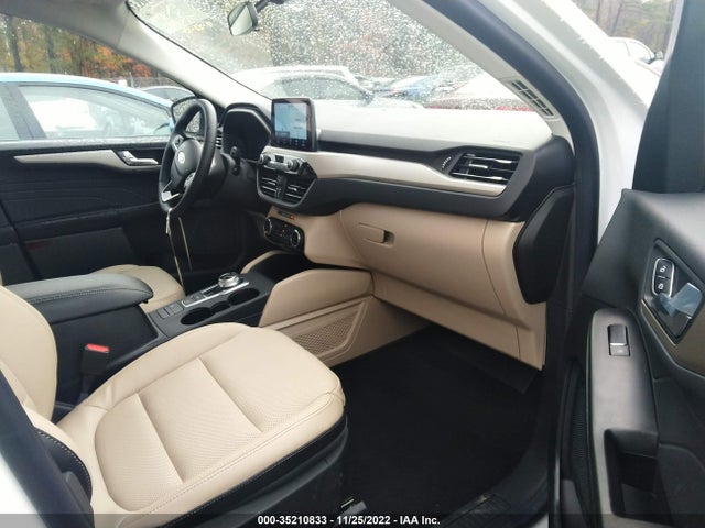 2022 Ford Escape, VIN: 1FMCU0CZ0NUB46518