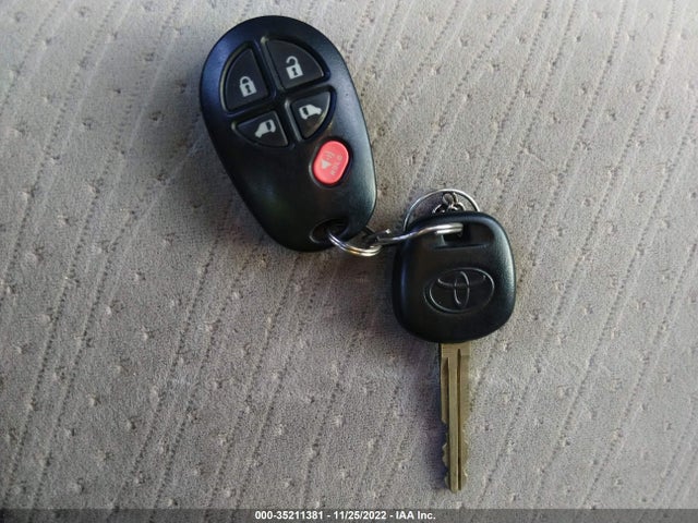 2020 Toyota Sienna, VIN: 5TDKZ3DC2LS082013