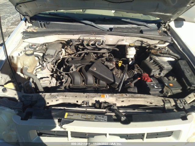 2008 FORD ESCAPE LIMITED VIN: 1FMCU041X8KA50808