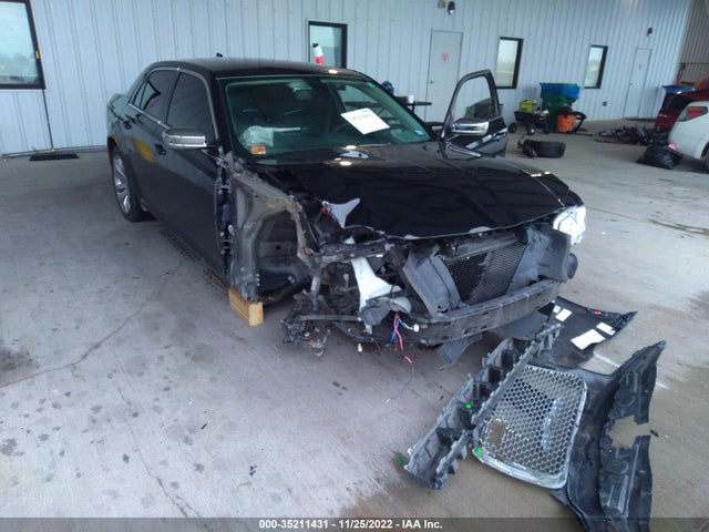 2C3CCAAG2JH331993 Chrysler 300 Touring