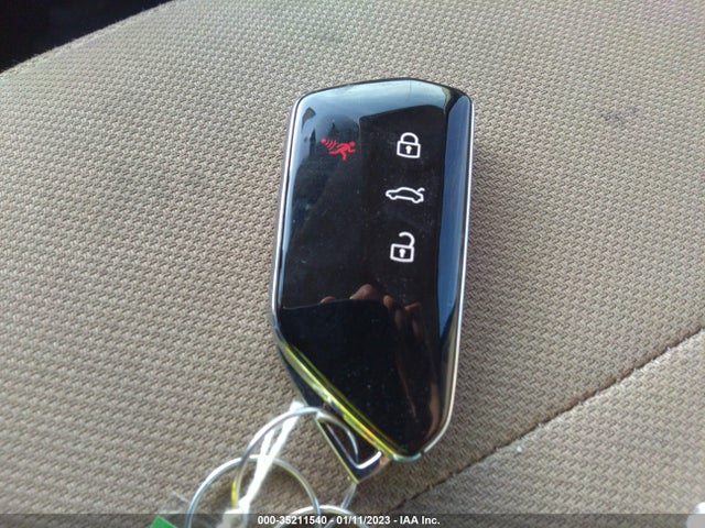 2021 Volkswagen ID.4, VIN: WVGTMPE2XMP030328
