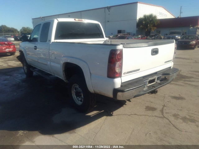 2003 CHEVROLET SILVERADO 2500HD LS VIN: 1GCHC29G53E176409