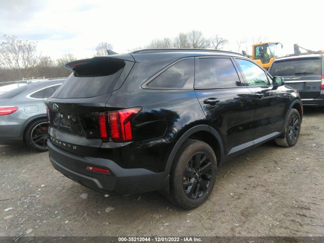 2021 Kia Sorento, VIN: 5XYRLDLC2MG069011