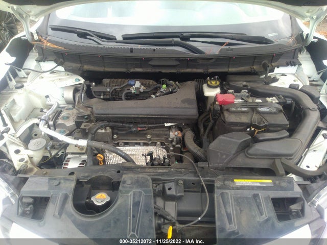 2018 NISSAN ROGUE SV VIN: KNMAT2MT6JP575272