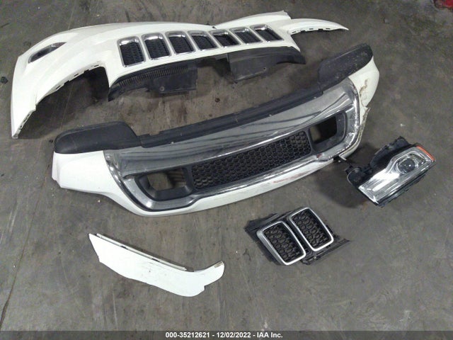 Jeep Grand Cherokee Overland 2015 1C4RJFCG1FC942355 Image 12