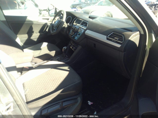 2019 VOLKSWAGEN TIGUAN S VIN: 3VV1B7AX8KM046941
