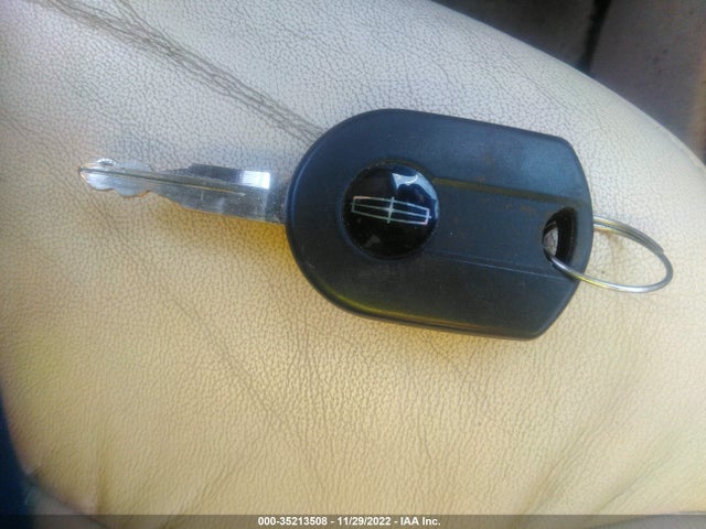 Lincoln MKX 2007 2LMDU68CX7BJ33977 Image 3