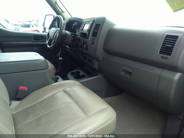 2017 Nissan NV, VIN: 5BZAF0AA7HN850698
