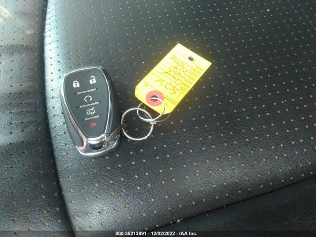 Chevrolet Sonic 2017 1G1JF5SB9H4109326 Image 3