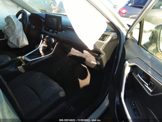 2019 TOYOTA RAV4 XLE VIN: JTMP1RFV7KD013357
