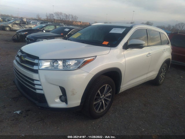 2017 Toyota Highlander, VIN: 5TDKZRFH3HS524204