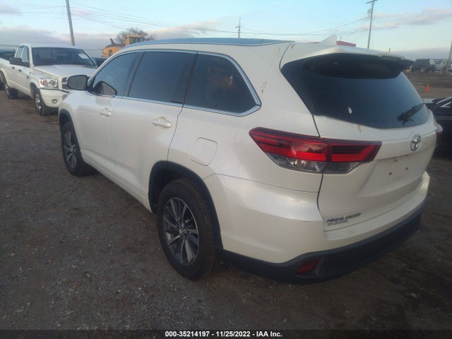 2017 Toyota Highlander, VIN: 5TDKZRFH3HS524204