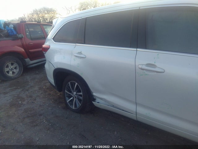 2017 Toyota Highlander, VIN: 5TDKZRFH3HS524204