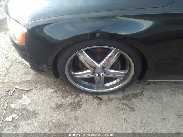 Audi A8 L 2011 WAURVAFD9BN012658 Image 4