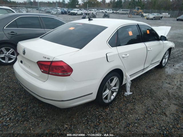 1VWBS7A33FC044454 Volkswagen Passat 1.8t Se W/sunroof & Nav