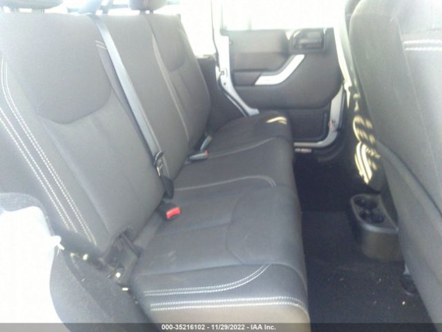 1C4BJWEG8HL680853 Jeep Wrangler Unlimited Sahara