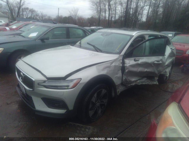 2022 Volvo V60, VIN: YV4102WK7N2094749