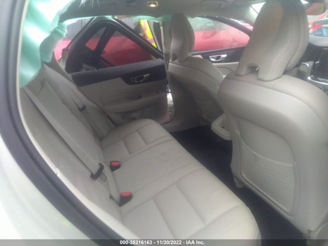 2022 Volvo V60, VIN: YV4102WK7N2094749