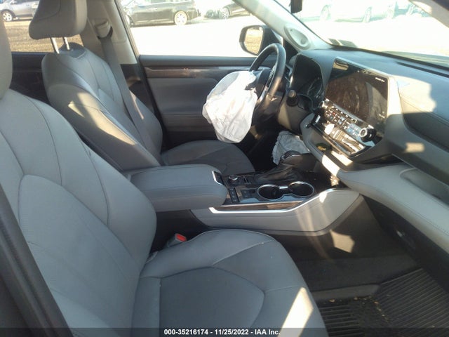 2022 Toyota Highlander, VIN: 5TDDZRBH2NS190998