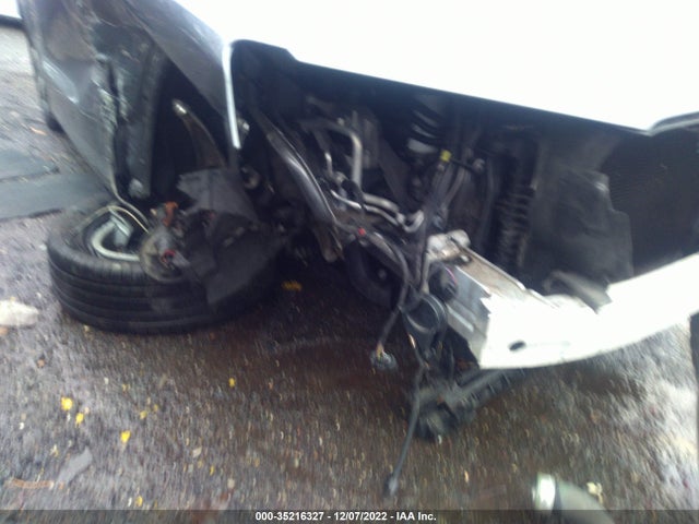 WA1GFCFS4FR013209 Audi Q3 2.0t Prestige