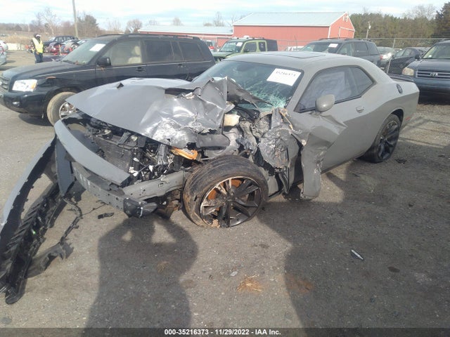 Dodge Challenger Sxt Plus 2018 2C3CDZAG9JH334370 Image 2
