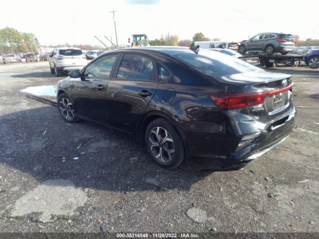 3KPF24AD9ME368770 KIA Forte Lxs