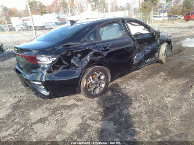 3KPF24AD9ME368770 KIA Forte Lxs