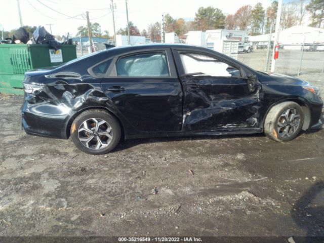 3KPF24AD9ME368770 KIA Forte Lxs