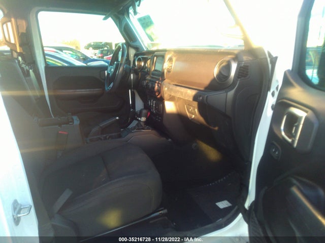 2020 Jeep Gladiator, VIN: 1C6JJTAG8LL123327