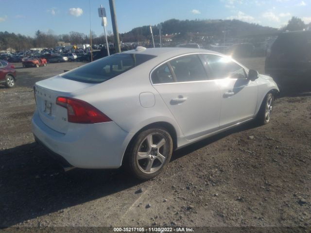 YV1612FS8D2220342 Volvo S60