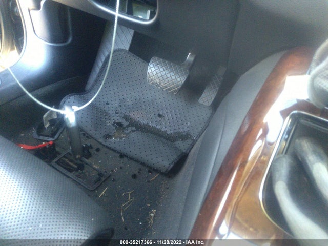 Audi A8 2012 WAUAVAFD8CN017638 Image 11