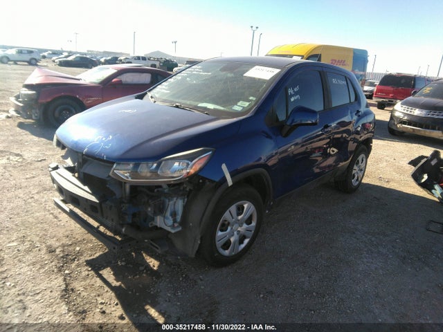 Chevrolet TRAX LS 2017 3GNCJKSB3HL186465 Image 2