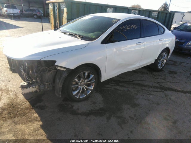 1C3CCCBG0FN518447 Chrysler 200 S